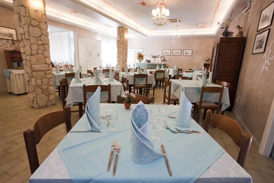 Hotel Rodi Cervia Bagian luar foto